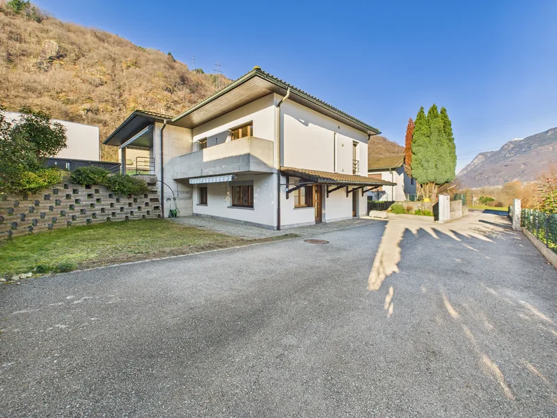 House / Villa 9 rooms in Gorduno — 2