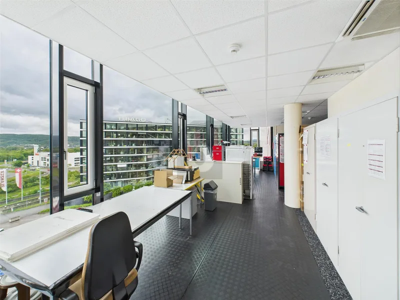 Gewerbe 3 Zimmer in Pratteln