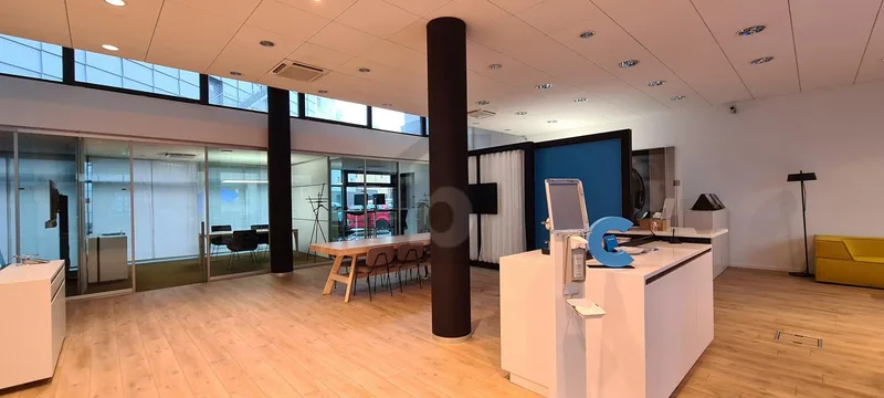 Gewerbe 3.5 Zimmer in au centre-ville — photo 2
