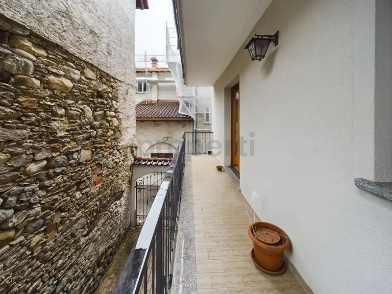 Gebäude 14 Zimmer in Zentrum von Losone — photo 6