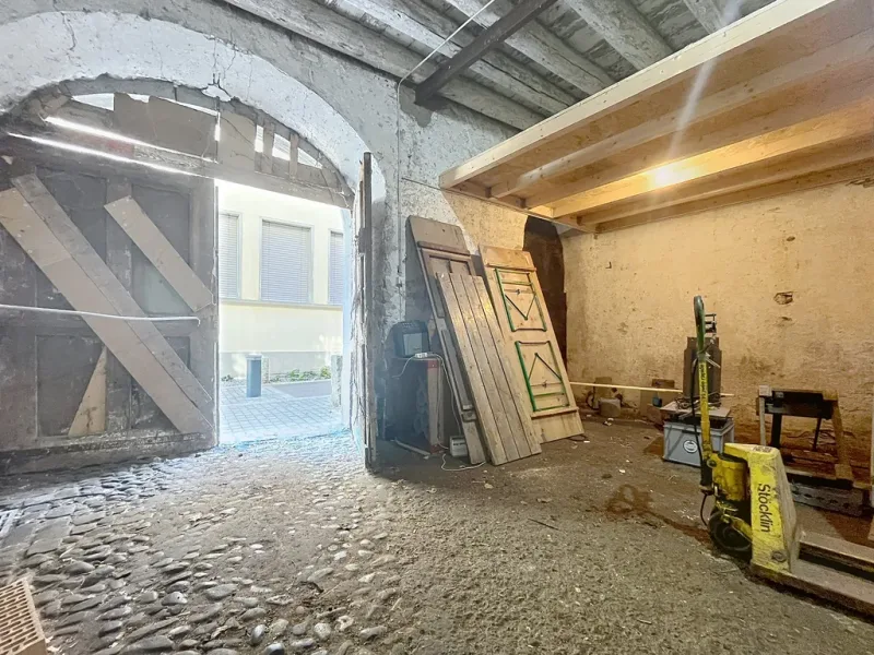 Commercial in Vevey — photo 3