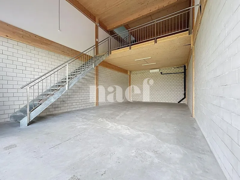 Commercial in Orbe