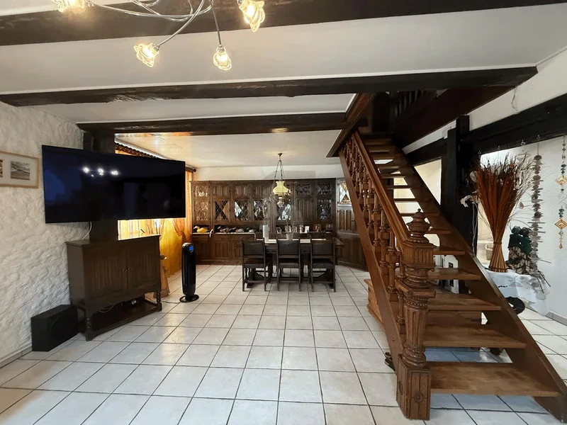 Maison / Villa 7 pièces à Haute-Ajoie