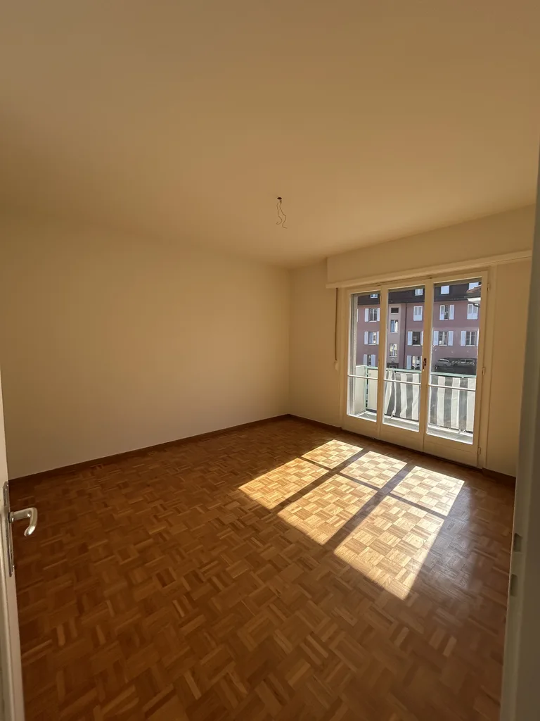 Wohnung 2.5 Zimmer in sous-gare