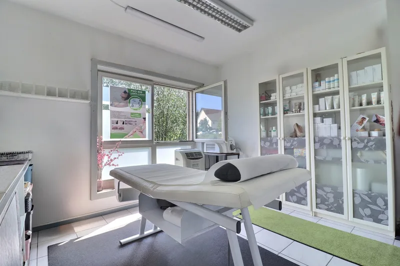 Commercial 3.5 rooms in Courtepin — photo 4