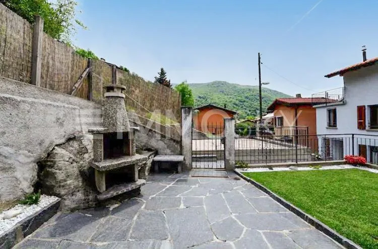 Maison / Villa 2 pièces à Piandera Paese