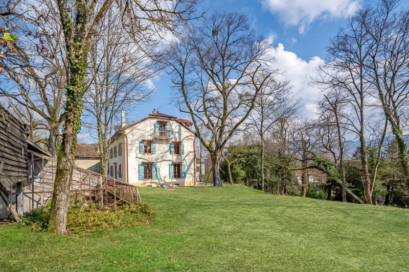 House / Villa 11 rooms in Onex