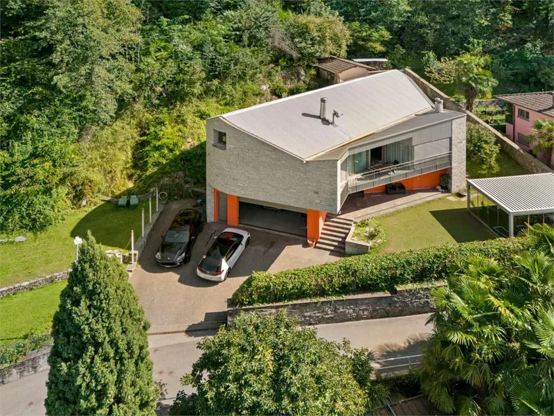 House / Villa 6.5 rooms in Giubiasco — 2