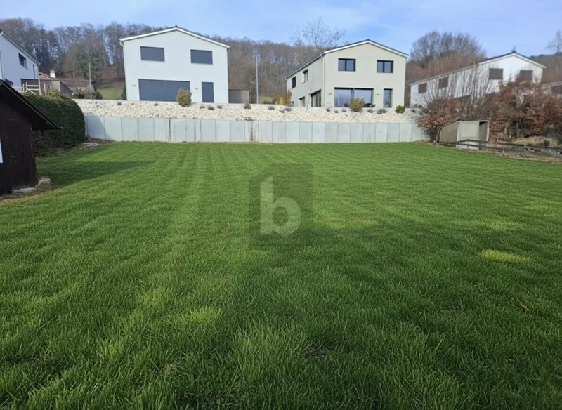Land in Movelier — 2