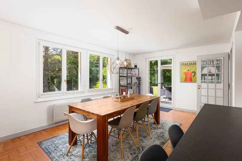 House / Villa 8.5 rooms in Château de Vennes — 2