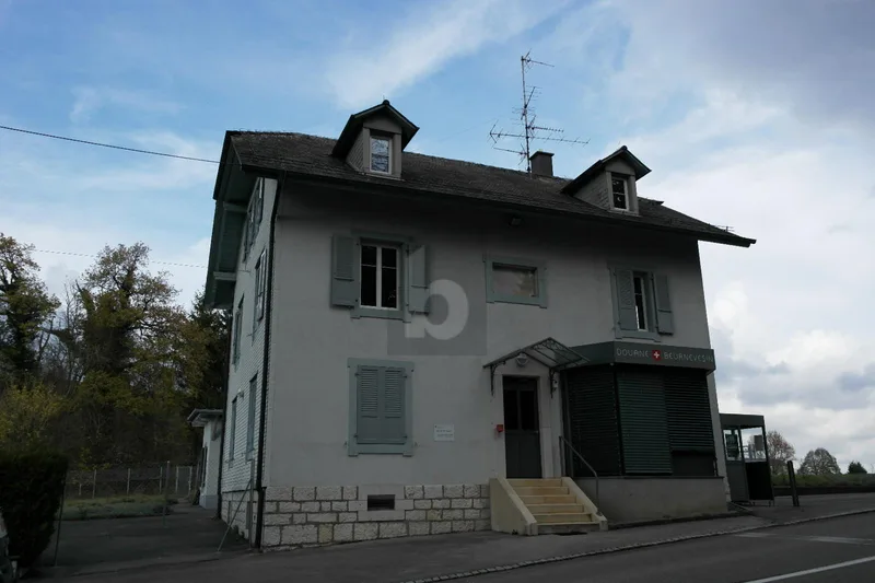Gebäude 9 Zimmer in Basse-Vendline