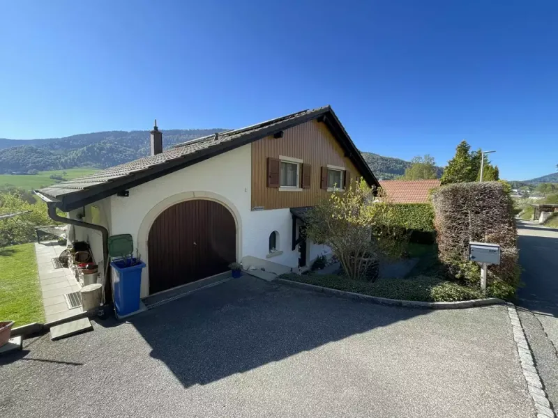 House / Villa 5.5 rooms in Courrendlin