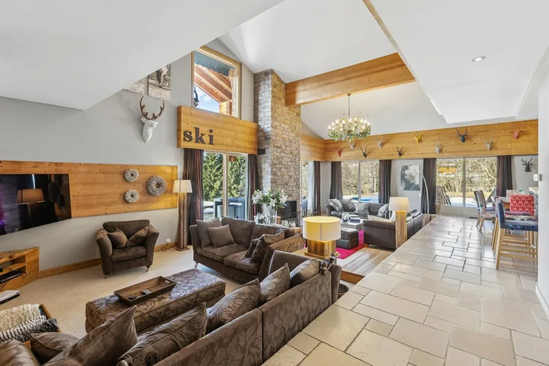 Maison / Villa 8 pièces à Ollon — 2