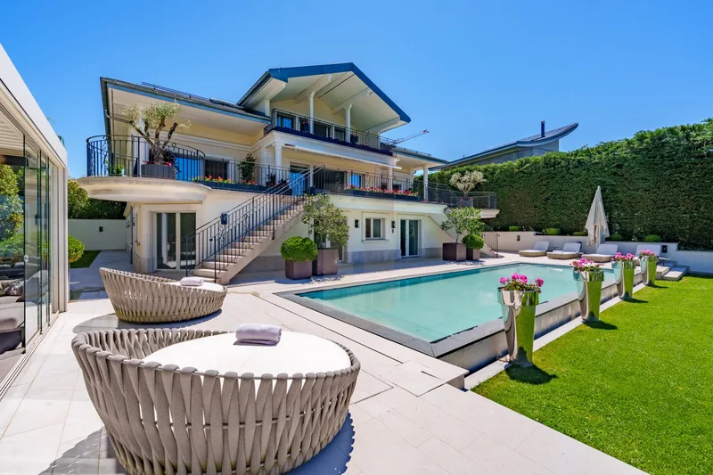 Maison / Villa à Cologny — 16