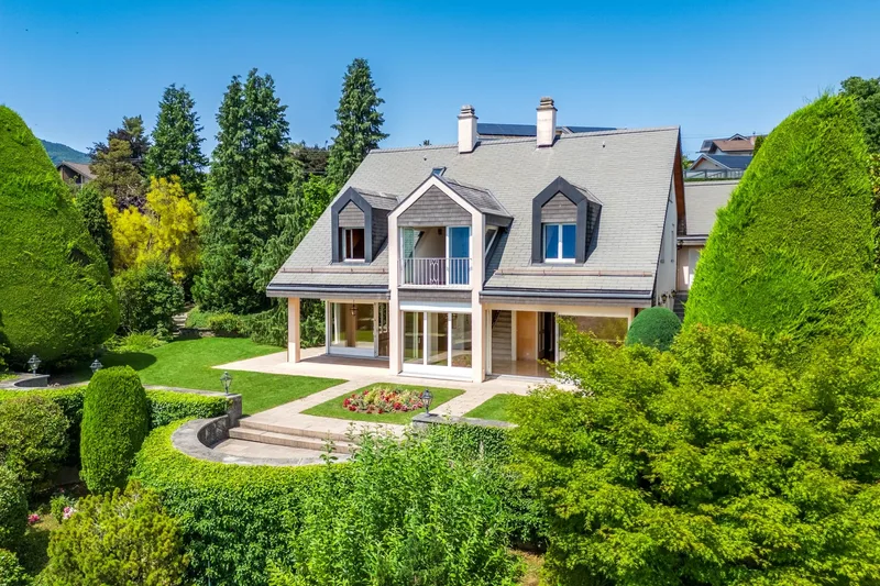 Maison / Villa 7.5 pièces à bas de Saint-Légier