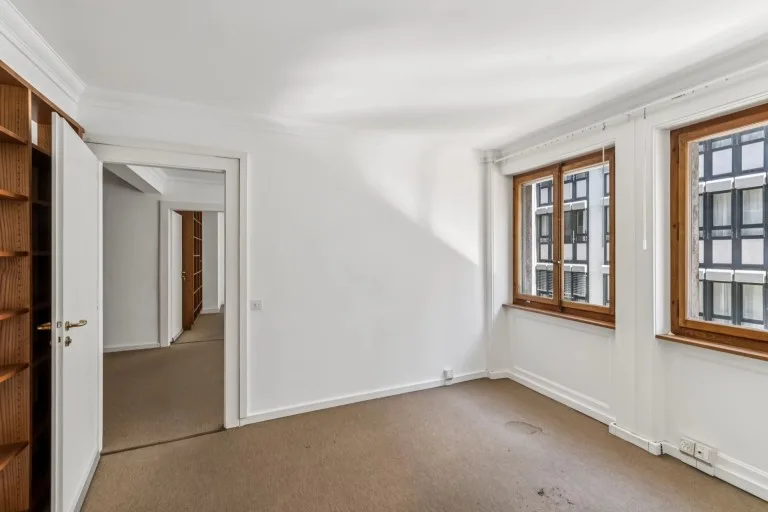 Commercial in Genève — 10