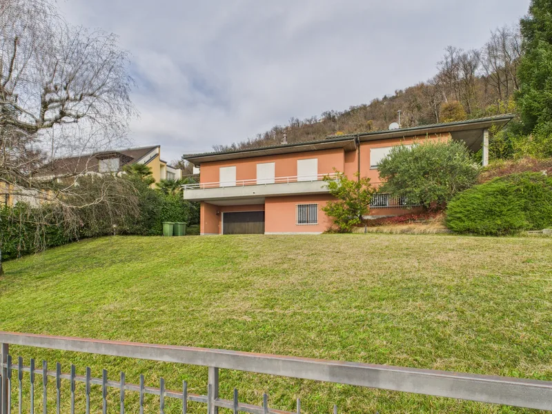 Maison / Villa 7.5 pièces à Vacallo