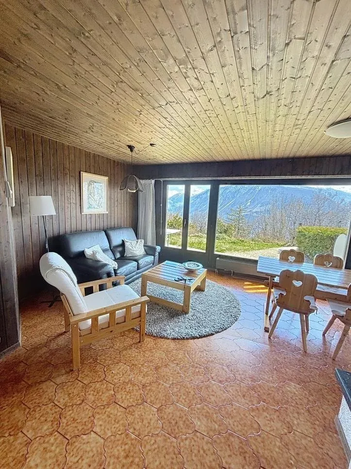 House / Villa 4.5 rooms in Mollens