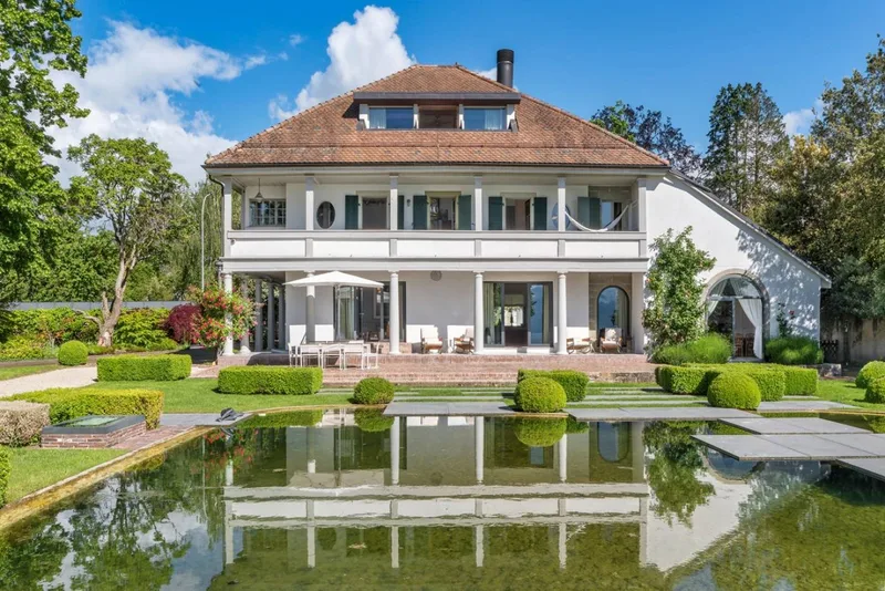 House / Villa 9.5 rooms in Saint-Prex — 2