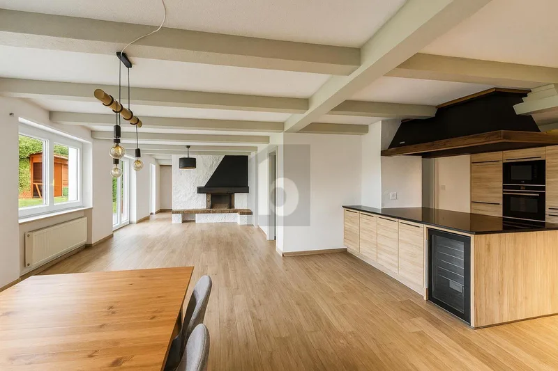 Haus / Villa 10 Zimmer in Montavon — 2