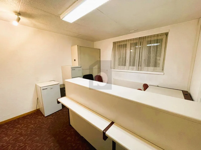 Gewerbe 3 Zimmer in Fahrwangen — photo 3