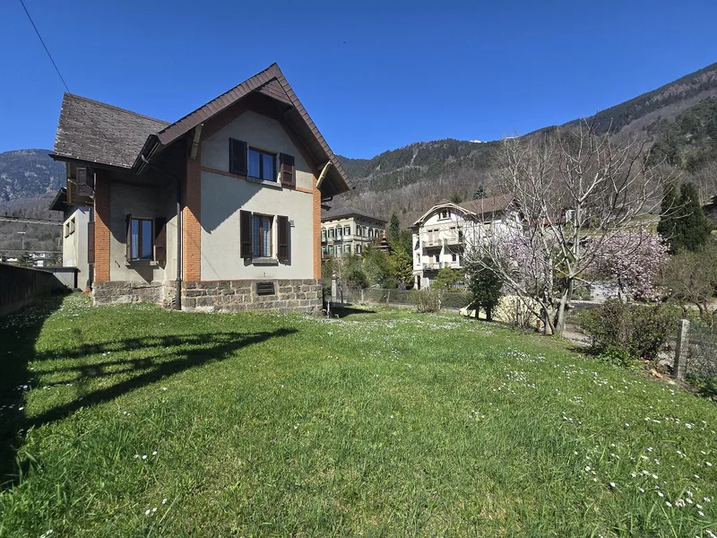 House / Villa 7 rooms in Faido