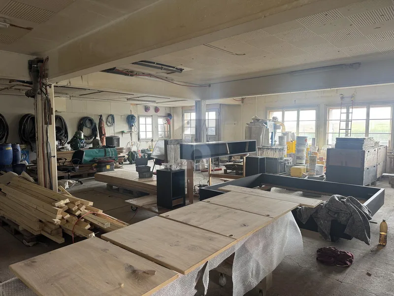 Gewerbe 1 Zimmer in Sâles — photo 2