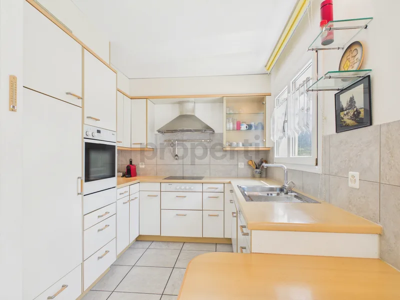 House / Villa 6.5 rooms in Summaprada — photo 4