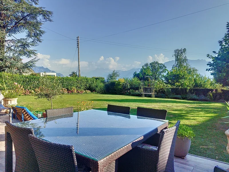 Maison / Villa 10 pièces à Blonay - Saint-Légier