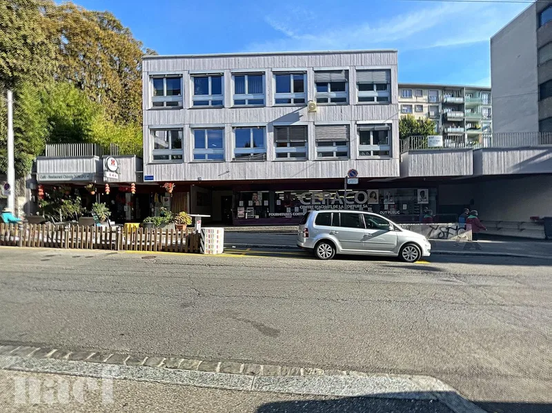 Gewerbe in Lausanne — photo 6