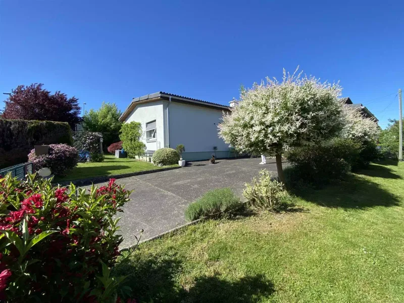 Maison / Villa à Courgenay — photo 25