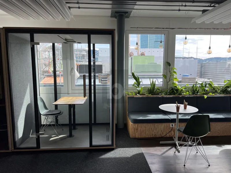Commercial in Kreis 5 — 3