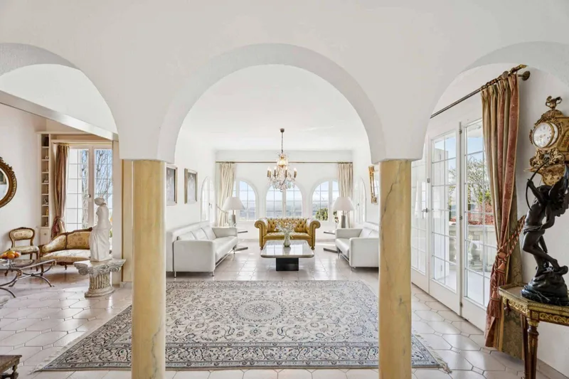 Maison / Villa 10 pièces à Villars-Burquin — 6