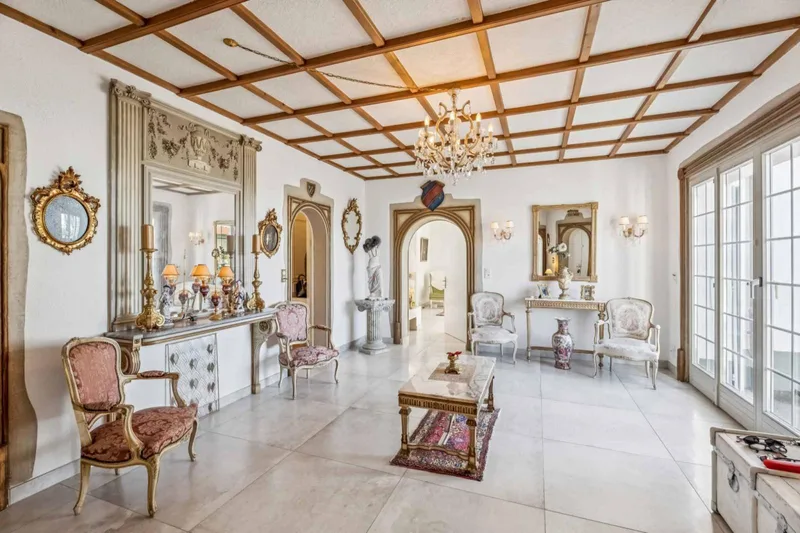 Maison / Villa 10 pièces à Villars-Burquin — 2