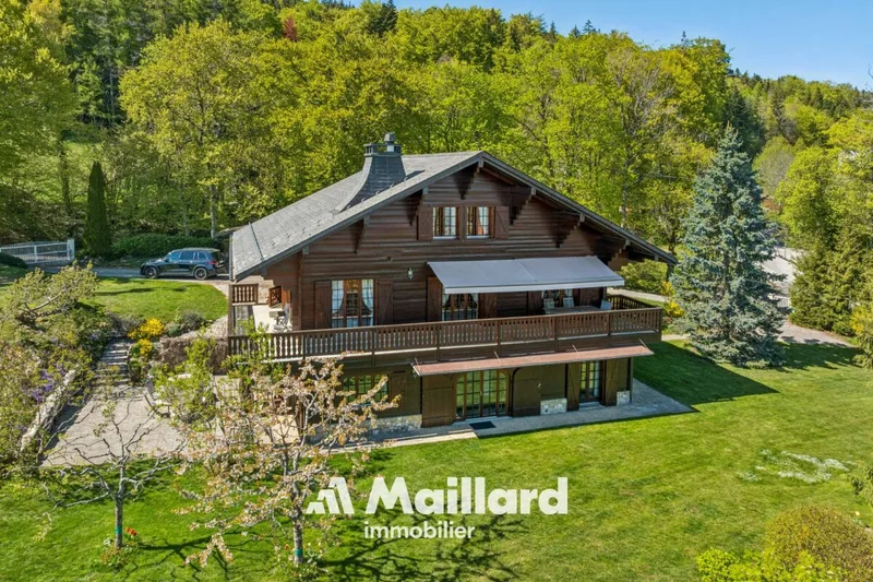 Maison / Villa 8 pièces à Arzier-Le Muids