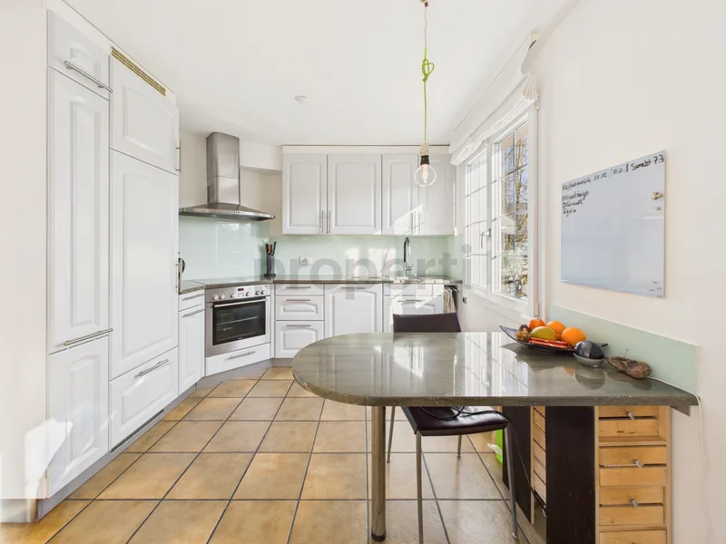 House / Villa 5.5 rooms in Bottmingen — 2