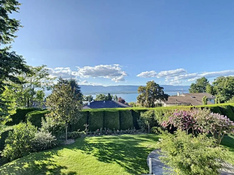 Maison / Villa 8 pièces à Vandœuvres — 2