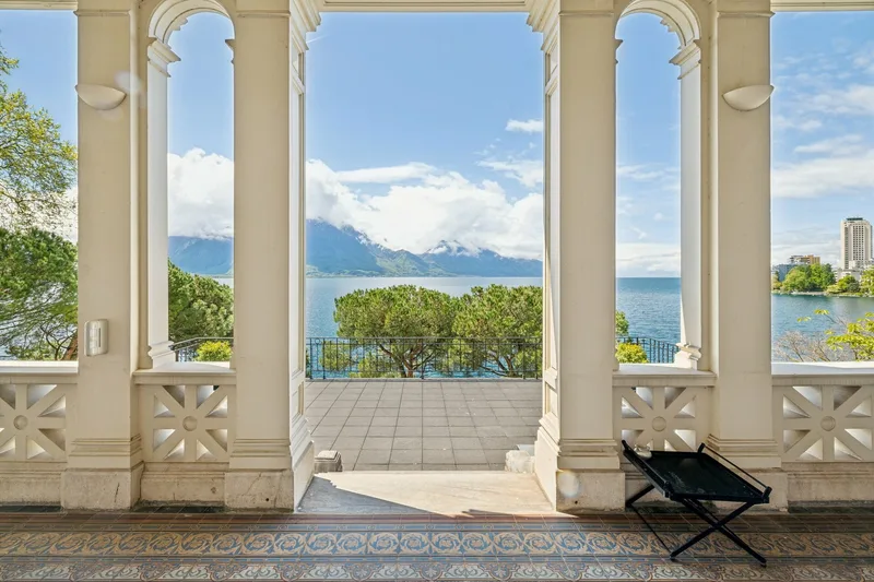 Maison / Villa 24 pièces à Territet