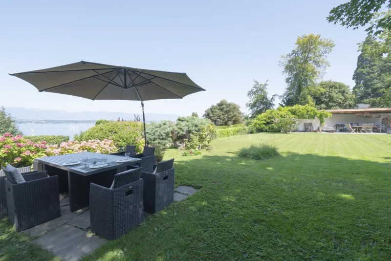 Maison / Villa 16 pièces à Cologny